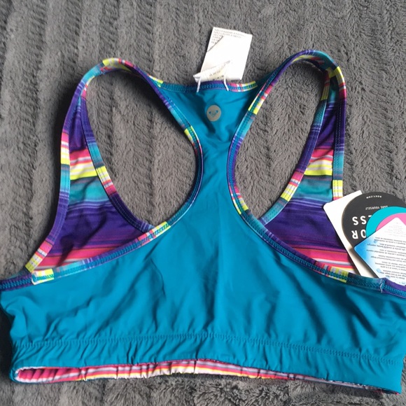 NWT ROXY reversible mix it up sports/swim top. Size M - Picture 7 of 11
